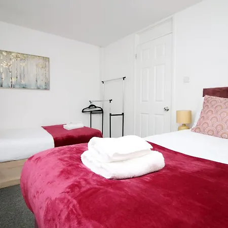 2 Schlafzimmer Haus- 3 Betten- Kostenloses Parken- Wifi- Patio By Interhome * Bristol