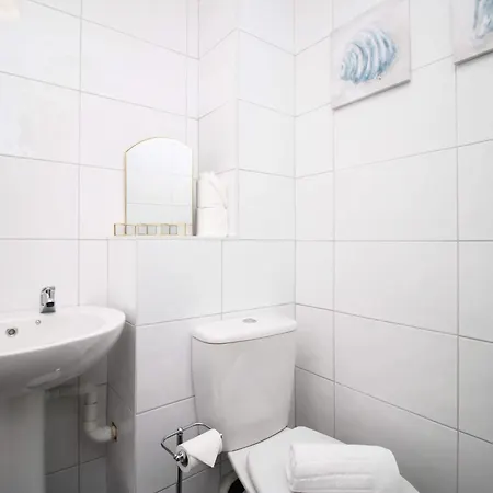 2 Schlafzimmer Haus- 3 Betten- Kostenloses Parken- Wifi- Patio By Interhome Бристоль
