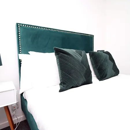 2 Schlafzimmer Haus- 3 Betten- Kostenloses Parken- Wifi- Patio By Interhome * Bristol