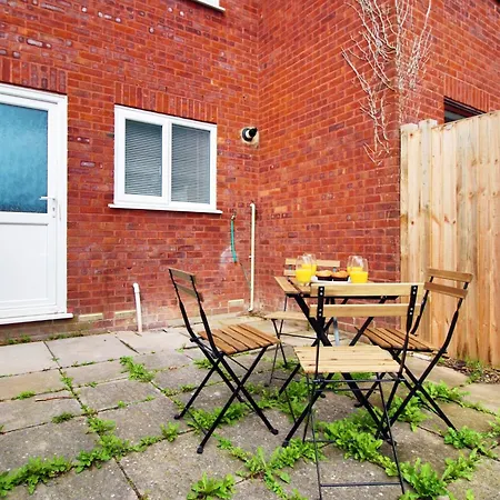 2 Schlafzimmer Haus- 3 Betten- Kostenloses Parken- Wifi- Patio By Interhome Bristol